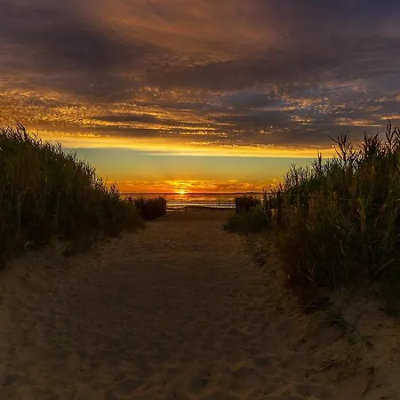 아파트 Luettje Huus Frieda Mit Strandkorb Am Von Mai Bis September 쿡스하펜
