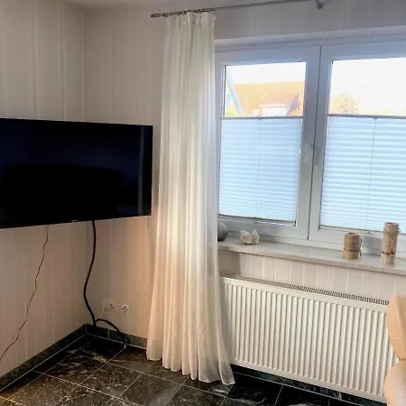 아파트 Luettje Huus Frieda Mit Strandkorb Am Von Mai Bis September *