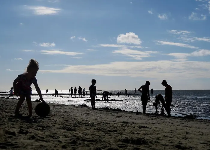 Luettje Huus Frieda Mit Strandkorb Am Von Mai Bis September 公寓 *