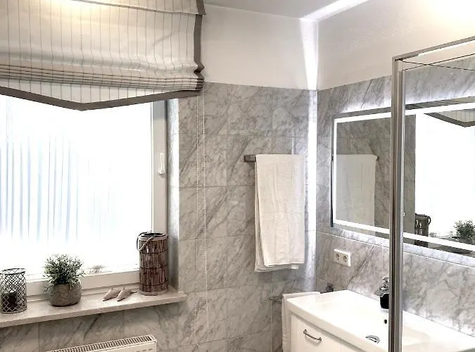 Luettje Huus Frieda Mit Strandkorb Am Von Mai Bis September 库克斯港